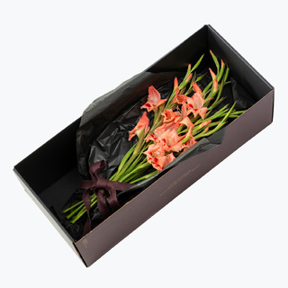 Gaveeske med gladioler